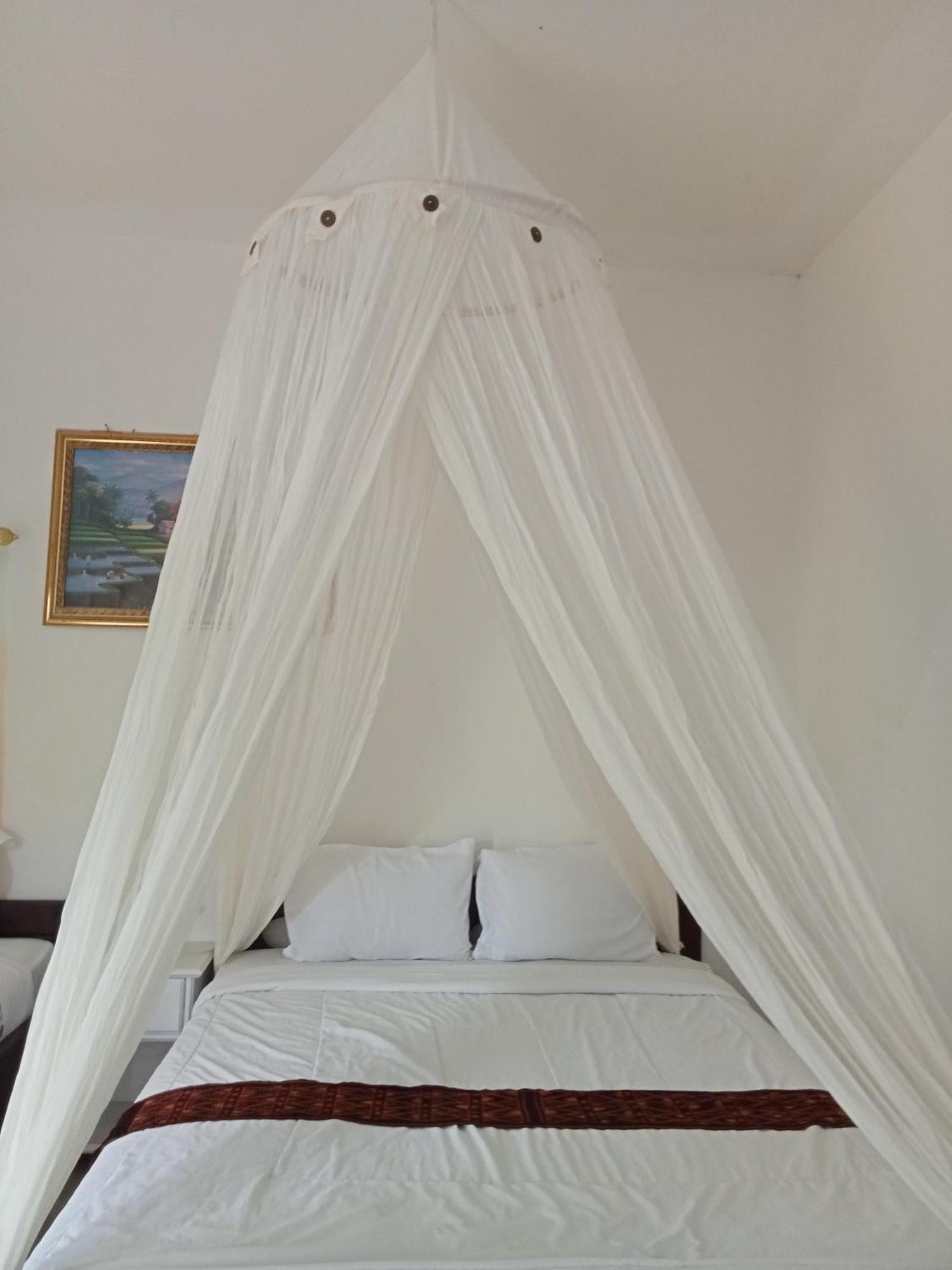 Moni Mahalika Hotel Келимуту Екстериор снимка